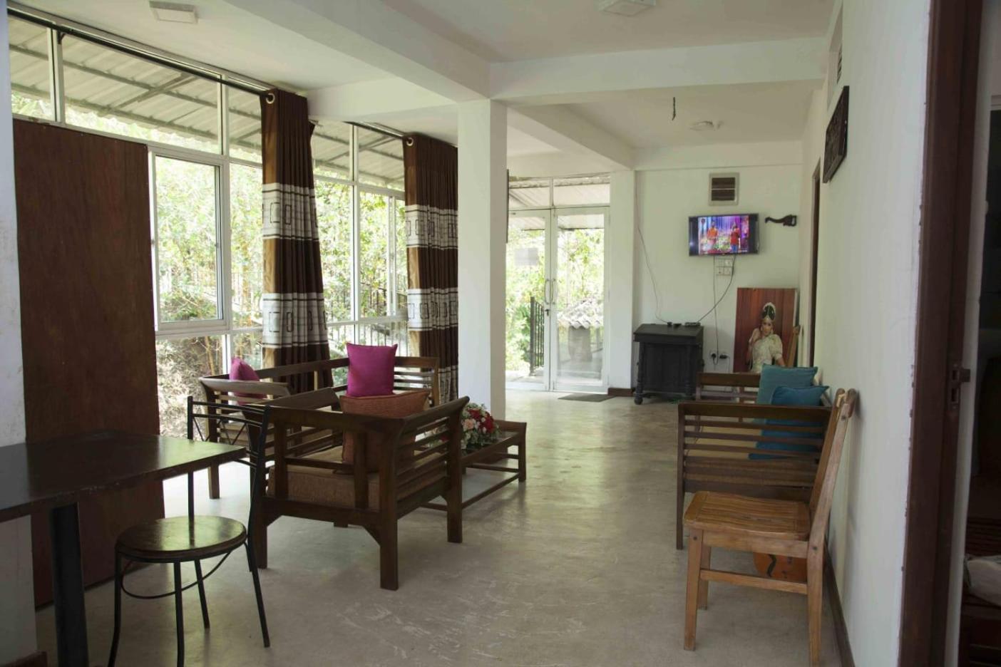 Lodge In 611 Kandy Bagian luar foto