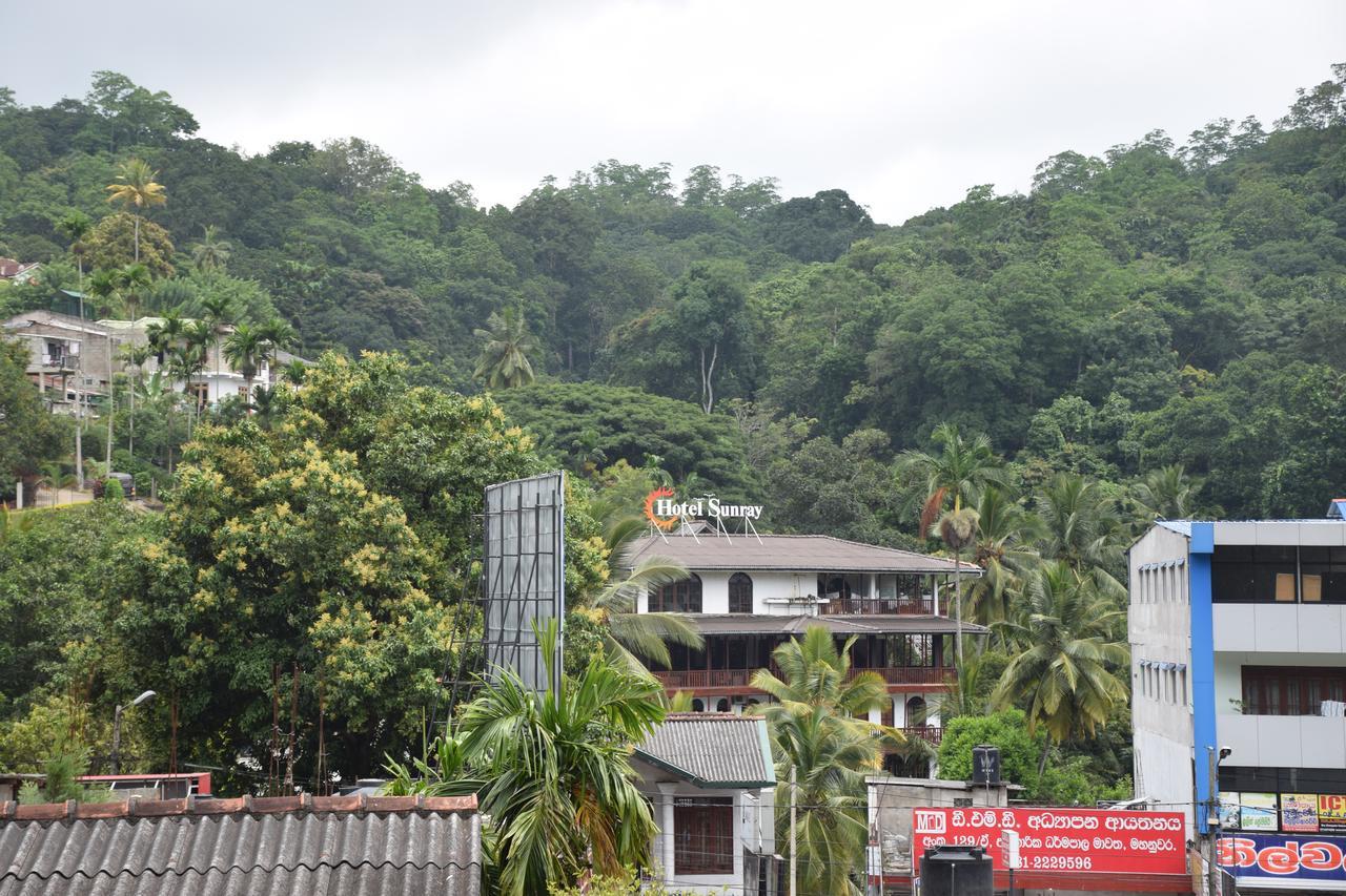 Lodge In 611 Kandy Bagian luar foto