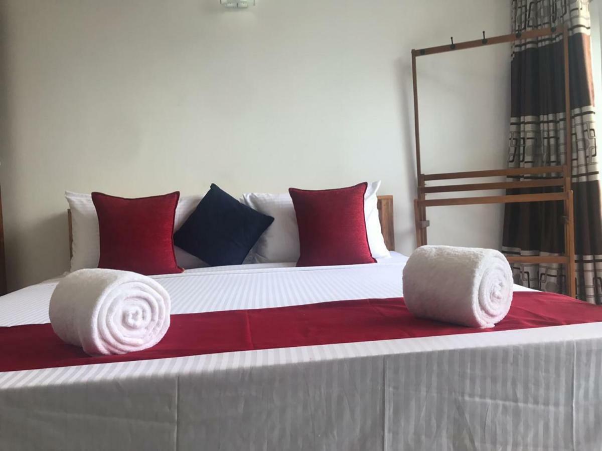 Lodge In 611 Kandy Bagian luar foto