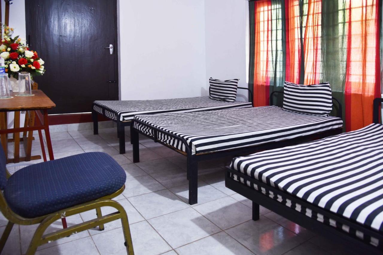 Lodge In 611 Kandy Bagian luar foto